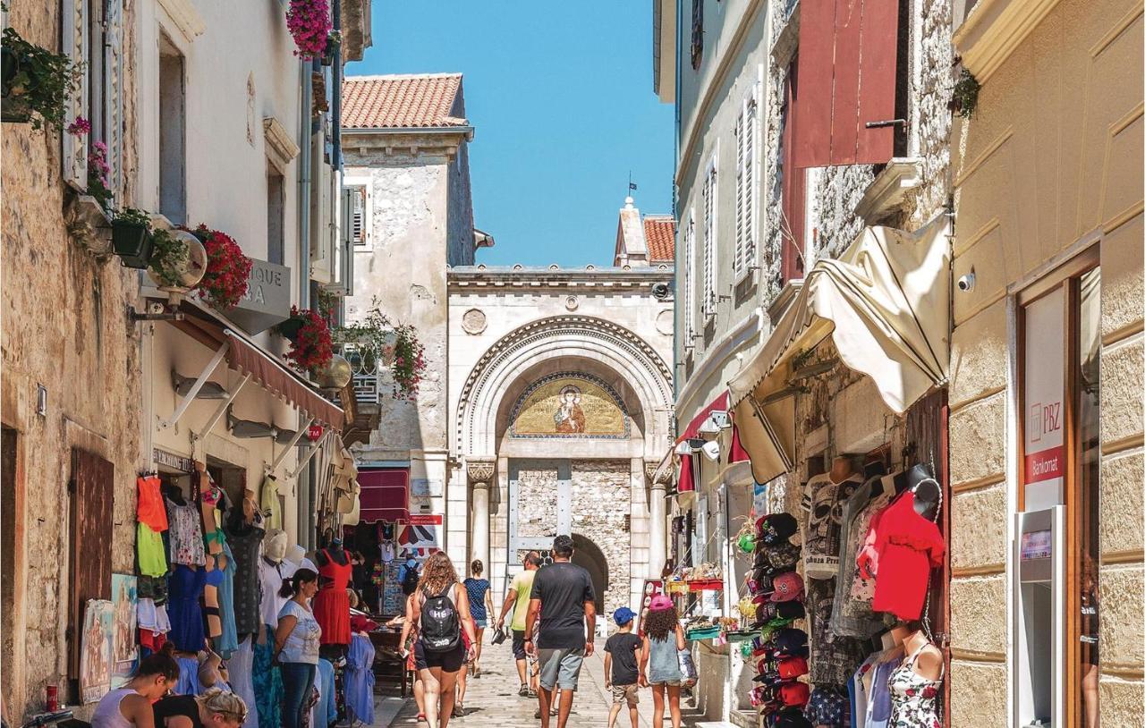 Beautiful Apartment In Porec With Wifi Esterno foto